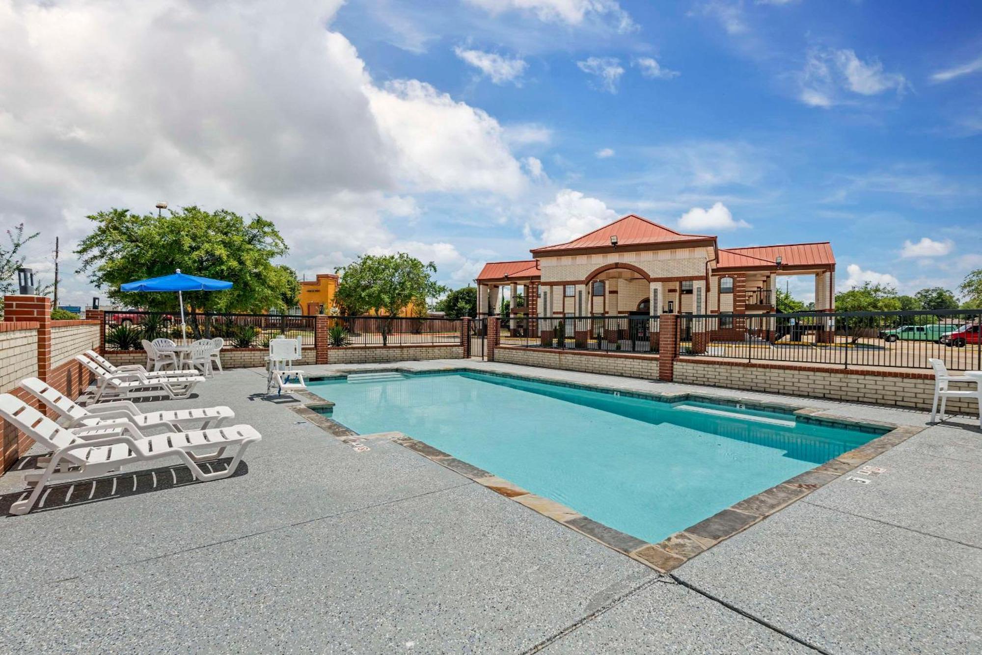 Quality Inn & Suites New Boston Exteriér fotografie
